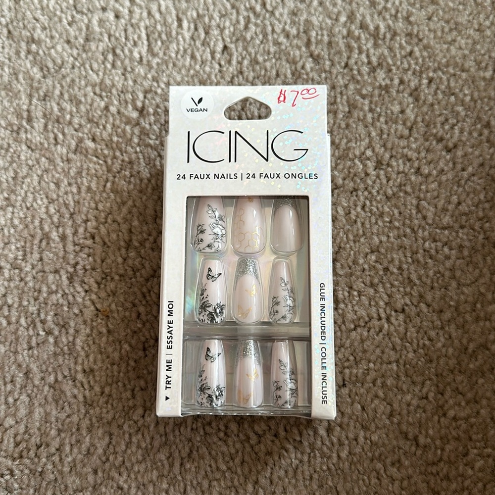 Cute nails in the brand icing